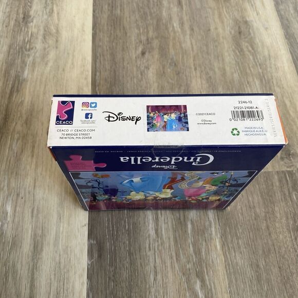 Disney Ceaco Cinderella 300 piece Jigsaw Puzzle Cinderella At The Ball - Picture 5 of 6